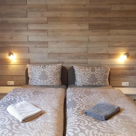 Flensburg Ferienwohnungen Apartment 1 المظهر الخارجي الصورة
