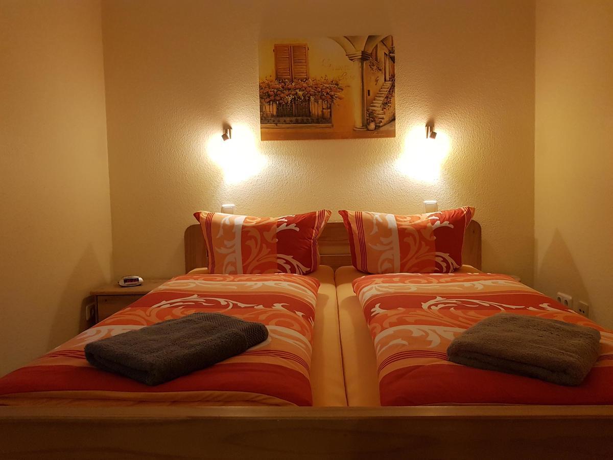 Flensburg Ferienwohnungen Apartment 1 المظهر الخارجي الصورة